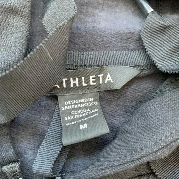 Athleta Balance Sweatshirt in black - Picture 5 of 13